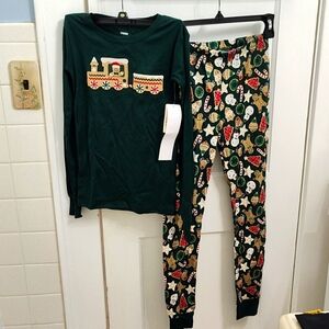 Gymboree holiday pajamas size 10 Girl. NWT